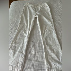 white flare jeans/low waisted